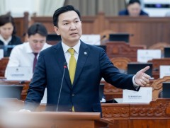 Монгол Улсын Ерөнхий сайд Н.Учрал 