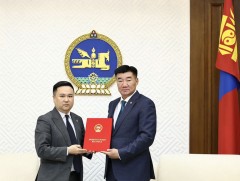 Төрийн албаны тухай хуульд нэмэлт, өөрчлөлт оруулах тухай хуулийн төслийн талаар хуулийн төсөл өрг..