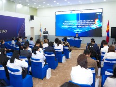Эрүүл мэндийн сайд Э.Батшугар Эрүүл мэндийн ажилтны үйлдвэрчний эвлэлийн холбооны төлөөлөлтэй уулз..