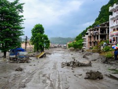 Балбад болсон мөсөн голын үерийн улмаас 1500 орчим хүн ор сураггүй байна 