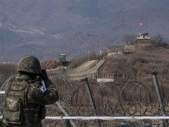 Өмнөд Солонгосын цэрэг хил дээр анхааруулах гал нээжээ